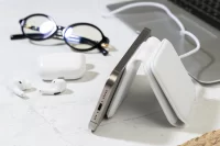 3v1 bezdrátová nabíječka RABS bílá s potiskem loga - foto 4