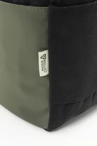 batoh z recyklovaného plátna zelená s potiskem loga - foto 4