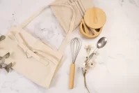 bavlněná zástěra přírodní s potiskem loga - foto 6