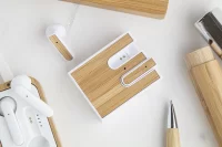 bezdrátová sluchátka bílá s potiskem loga - foto 6