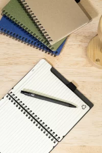 blok černá s potiskem loga - foto 9