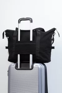 cestovní taška z recyklované plátno černá s potiskem loga - foto 10