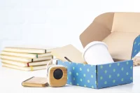 dárková krabice bílá s potiskem loga - foto 4