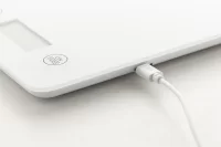 dobíjecí kuchyňská váha bílá s potiskem loga - foto 5