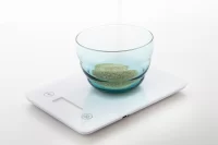 dobíjecí kuchyňská váha bílá s potiskem loga - foto 6