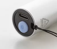 dobíjecí svítilna z recyklovaného hliníku stříbrná s potiskem loga - foto 5