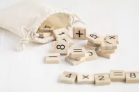 hra s počítáním přírodní s potiskem loga - foto 3