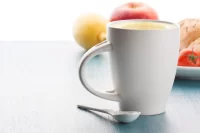 hrnek se lžičkou - 300 ml bílá s potiskem loga - foto 3