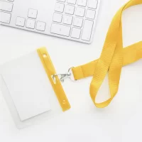 identifikační visačka žlutá s potiskem loga - foto 2