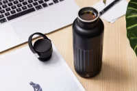 izolovaná láhev černá s potiskem loga - foto 6