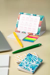 kalendář na zakázku bílá s potiskem loga - foto 3