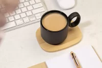 keramický hrnek černá s potiskem loga - foto 7