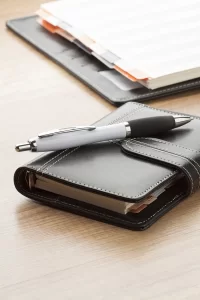 kuličkové pero černá s potiskem loga - foto 2