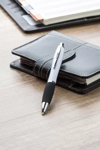 kuličkové pero černá s potiskem loga - foto 3