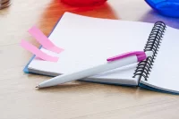 kuličkové pero růžová s potiskem loga - foto 2