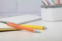 kuličkové pero žlutá s potiskem loga - foto 3