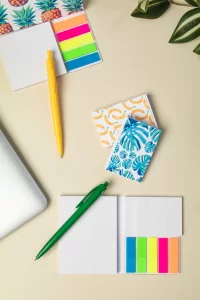 lepicí poznámkový blok na zakázku bílá s potiskem loga - foto 5