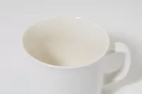 matný vintage hrnek bílá s potiskem loga - foto 4