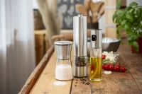 mlýnek na sůl a pepř průhledná s potiskem loga - foto 2