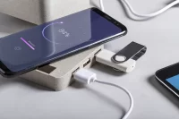 multifunkční stojánek na pera béžová s potiskem loga - foto 3