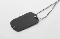 náhrdelník s identifikačním štítkem černá s potiskem loga - foto 3