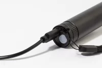 nouzová baterka s kladívkem černá s potiskem loga - foto 9