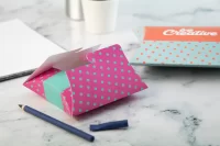 papírová vypouklá krabička bílá s potiskem loga - foto 11