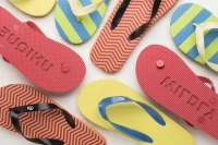 plážové žabky na zakázku - podrážka červená s potiskem loga - foto 6