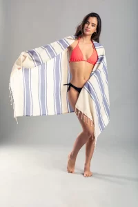 plážový ručník modrá s potiskem loga - foto 2