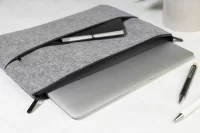 plstěná taška na notebook RPET šedá s potiskem loga - foto 6