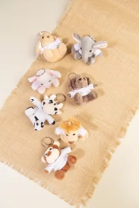 plyšový přívěsek na klíče s králíčkem hnědá s potiskem loga - foto 6