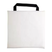 polštářek na sezení na zakázku černá s potiskem loga - foto 2