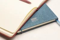 poznámkový blok z RPET modrá s potiskem loga - foto 3