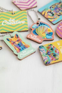 přívěšek na klíče na zakázku přírodní s potiskem loga - foto 18