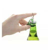 přívěšek na klíče s otvírákem na láhve zelená s potiskem loga - foto 4