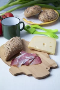 prkénko na krájení přírodní s potiskem loga - foto 3