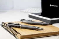 psací sada černá s potiskem loga - foto 4