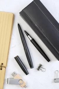 psací sada černá s potiskem loga - foto 5