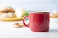 retro hrnek červená s potiskem loga - foto 3