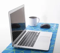 RPET podložka na stůl bílá s potiskem loga - foto 3