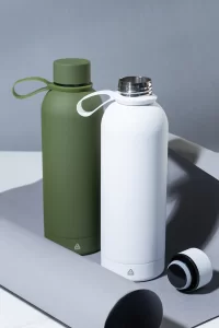 RSS izolovaná láhev bílá s potiskem loga - foto 5