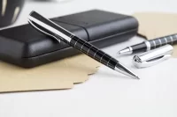 sada per černá s potiskem loga - foto 5