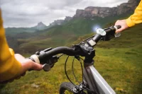 sada světel na kolo bílá s potiskem loga - foto 13