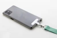 šňůrka s držákem na mobilní telefon RPET na zakázku bílá s potiskem loga - foto 5