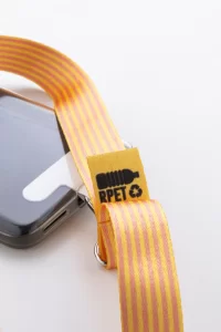 šňůrka s držákem na mobilní telefon RPET na zakázku bílá s potiskem loga - foto 5