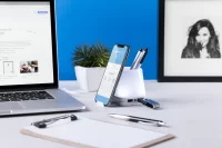 stojánek na pera s USB hubem bílá s potiskem loga - foto 4