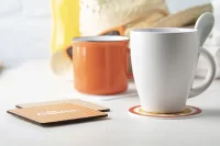 tácek bílá s potiskem loga - foto 14