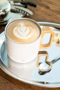 termo hrnek bílá s potiskem loga - foto 7