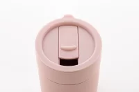 termo hrnek světle růžová s potiskem loga - foto 6