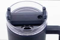 termo hrnek tmavě modrá s potiskem loga - foto 6